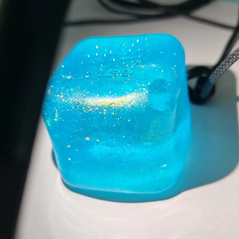 @Needoh Красивый куб с блестка – обзор и цена Fidget Cube Original